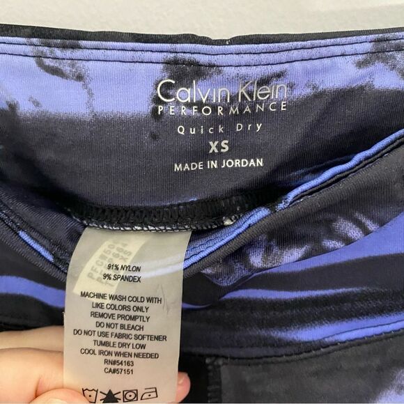 Calvin Klein Performance Women’s Cropped Quick Dry Leggings XS - Picture 2 of 3